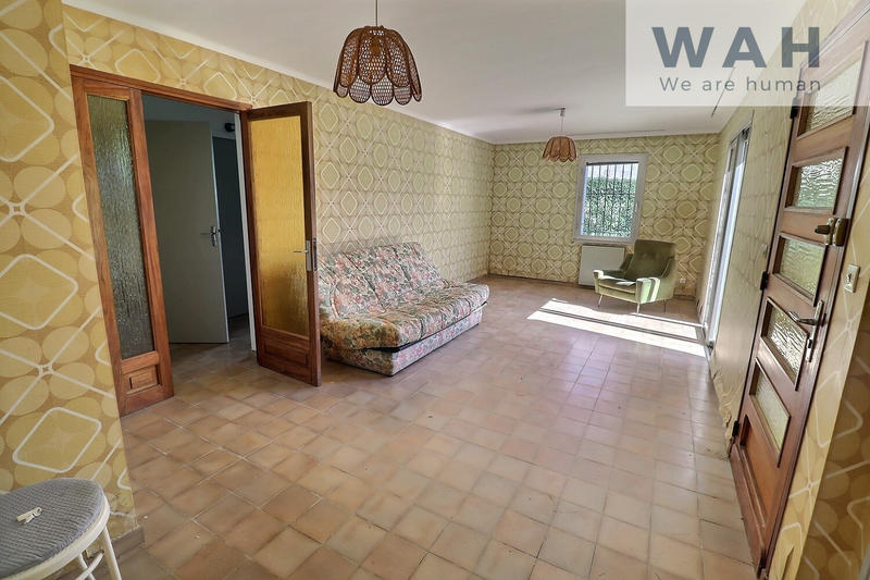 Villa - 241 m² - 10 pièces