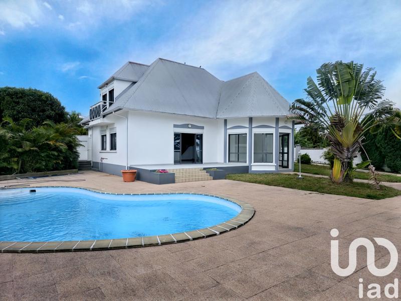 Maison - 180 m² - 5 pièces