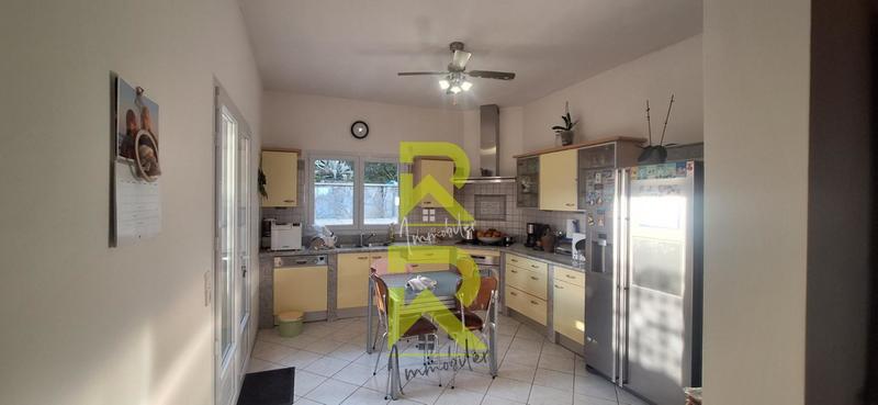 Villa - 210 m² - 5 pièces