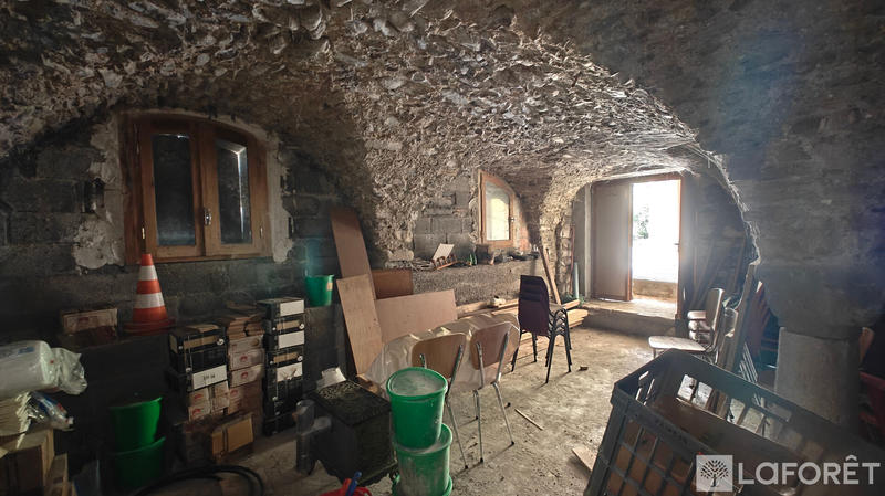 Maison - 260 m² - 17 pièces