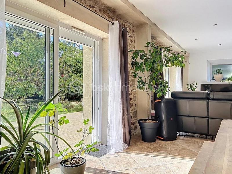 Demeure - 200 m² - 7 pièces