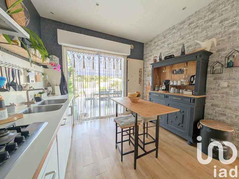 Maison - 200 m² - 5 pièces