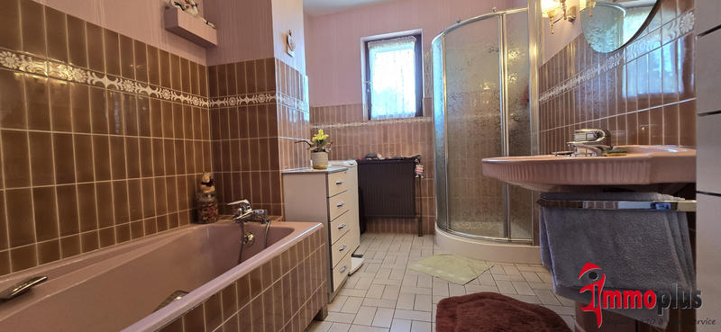 Maison - 143 m² - 7 pièces