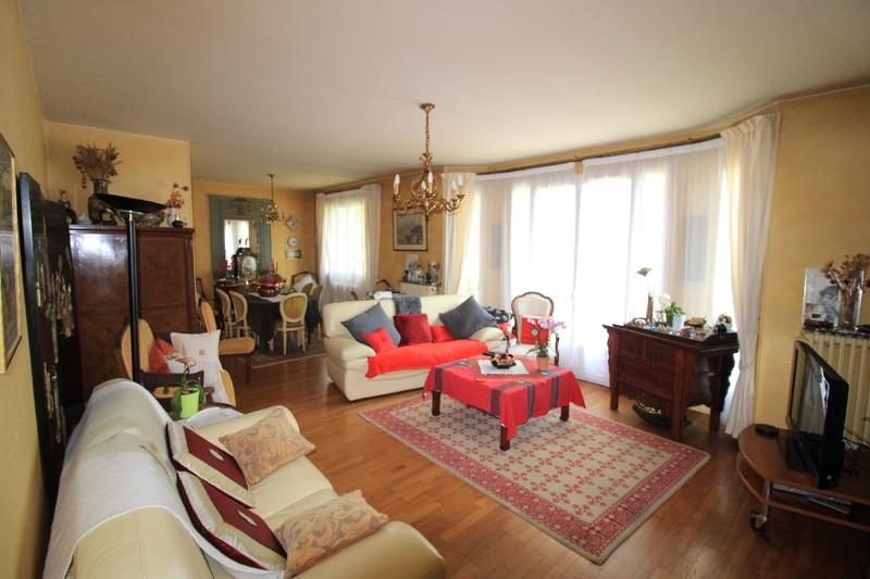 Maison - 135 m² - 6 pièces