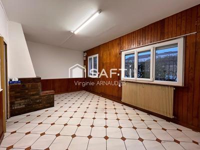 Maison - 80 m² - 5 pièces