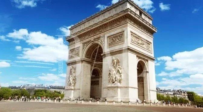 Appartement - 207 m² - 7 pièces