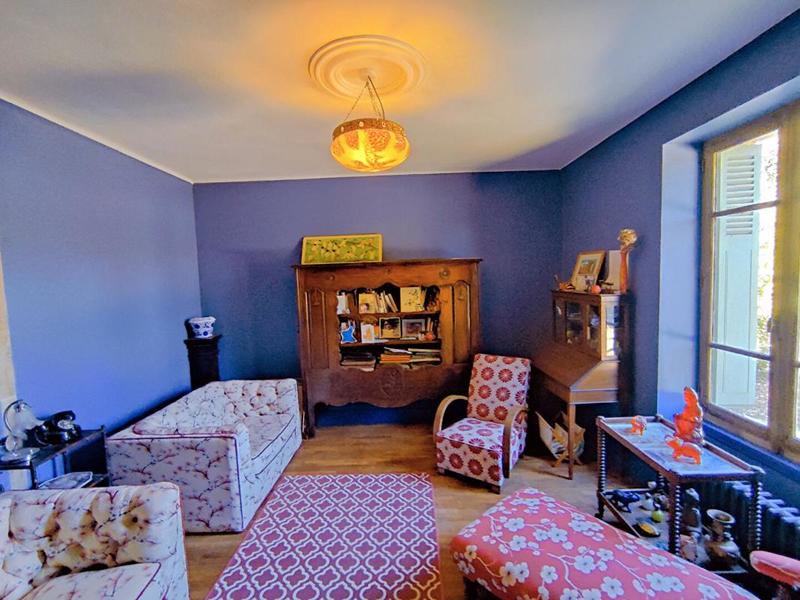 Propriété - 205 m² - 8 pièces