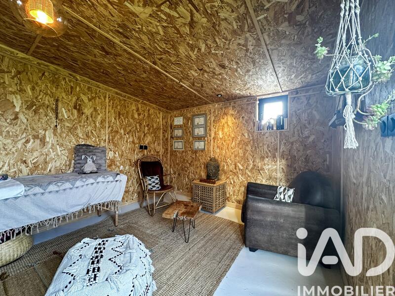 Maison - 99 m² - 4 pièces