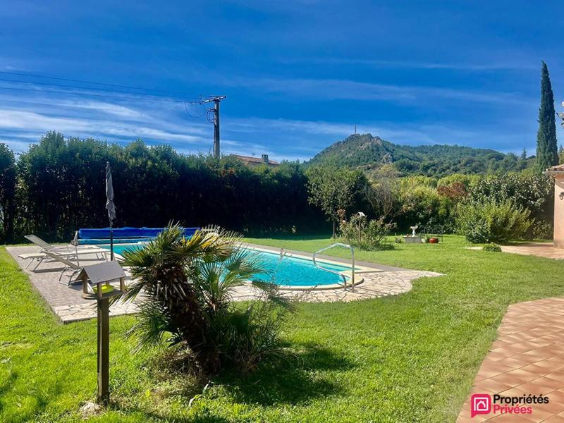 Villa - 220 m² - 7 pièces