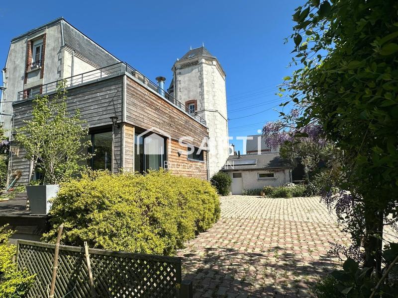 Maison de ville - 208 m² - 6 pièces