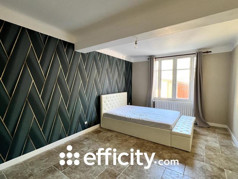 Maison - 266 m² - 10 pièces