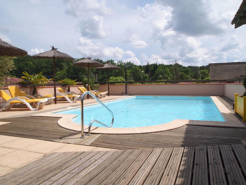 Immeuble - 996 m² - 37 pièces