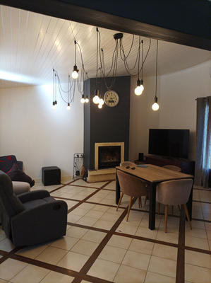 Maison - 140 m² - 5 pièces