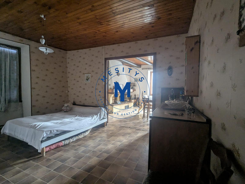 Maison ancienne - 210 m² - 6 pièces