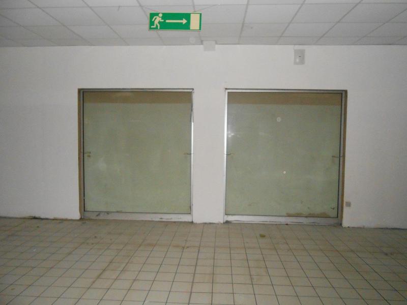 Local commercial - 1 650 m²