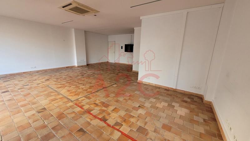 Local commercial - 87 m²