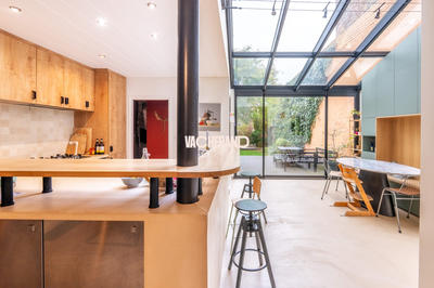 Maison - 200 m² - 8 pièces