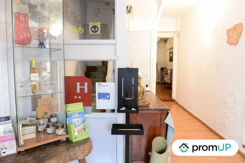 Local commercial - 550 m² - 15 pièces