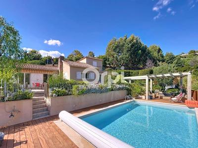 Maison - 115 m² - 4 pièces