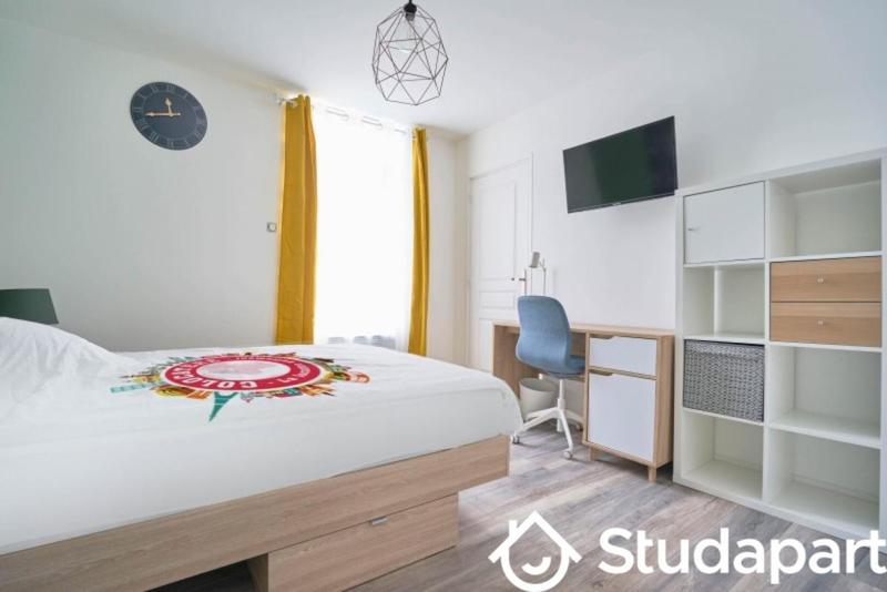 Chambre - 13 m² - 1 pièce