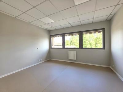 Local d'activités - 50 m² - 3 pièces