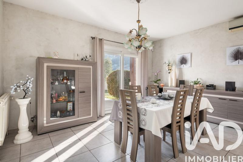 Maison - 113 m² - 5 pièces