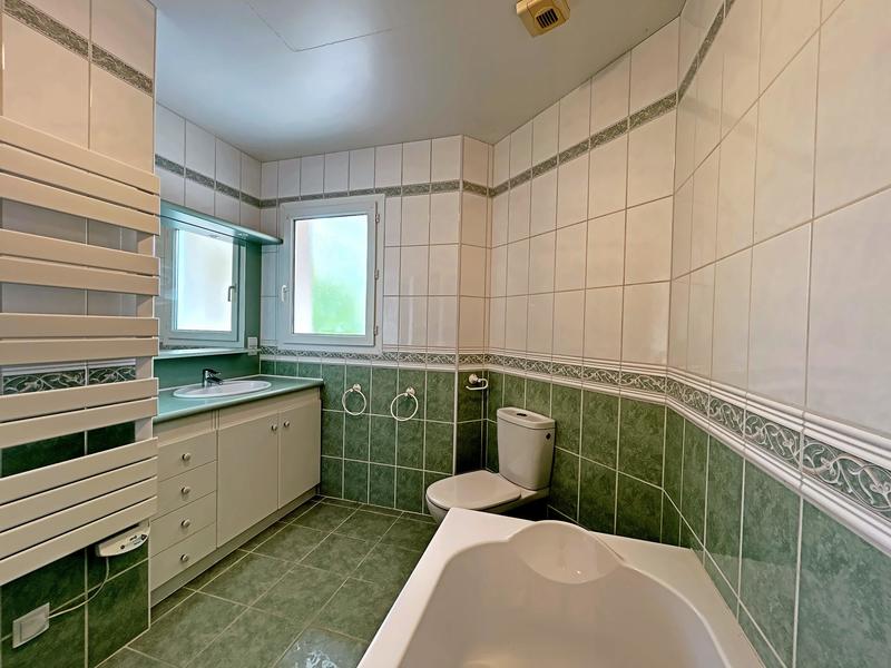 Maison - 103 m² - 4 pièces