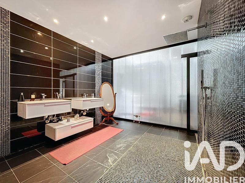 Maison de maîtres - 314 m² - 10 pièces