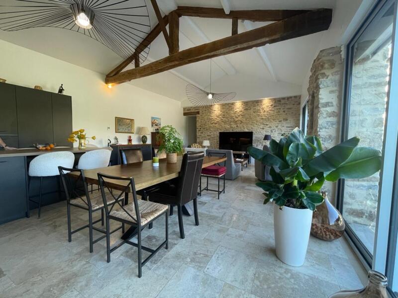 Propriété - 149 m² - 5 pièces