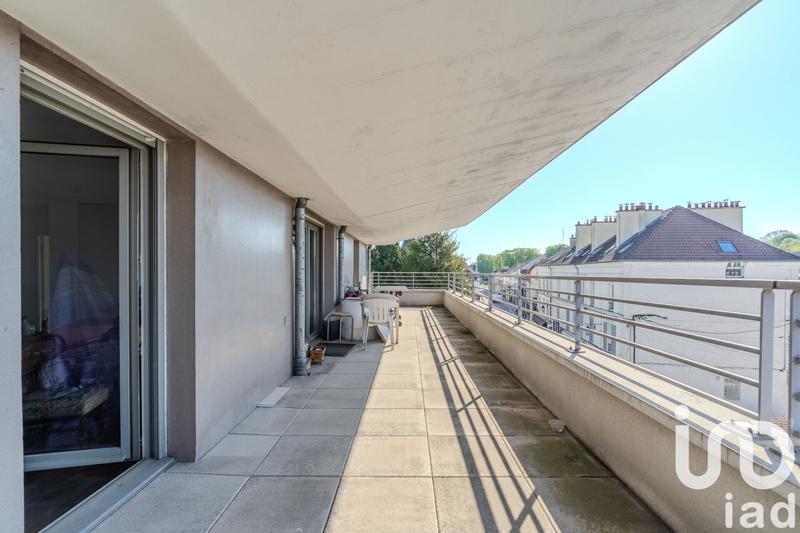 Appartement - 99 m² - 4 pièces