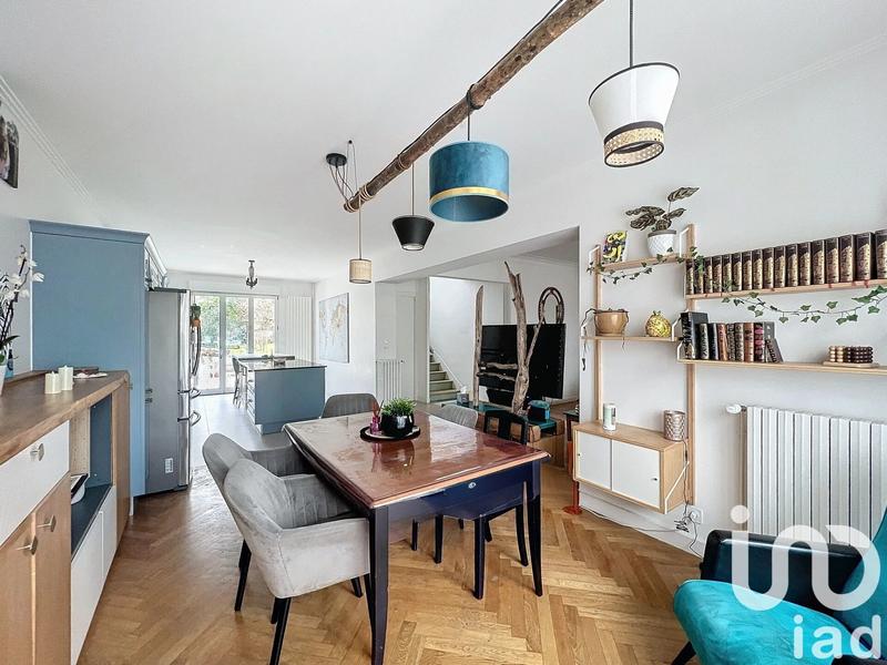 Maison - 180 m² - 7 pièces