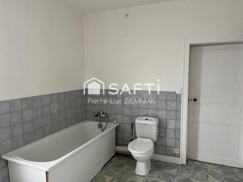 Local commercial - 210 m² - 6 pièces