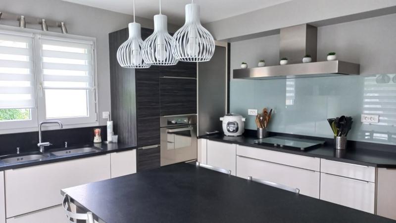 Maison - 157 m² - 6 pièces