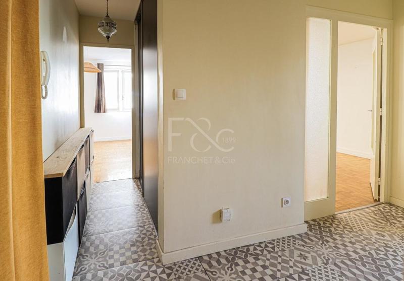 Appartement - 49 m² - 2 pièces