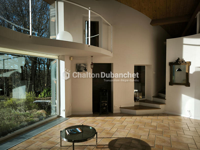 Maison - 372 m² - 10 pièces