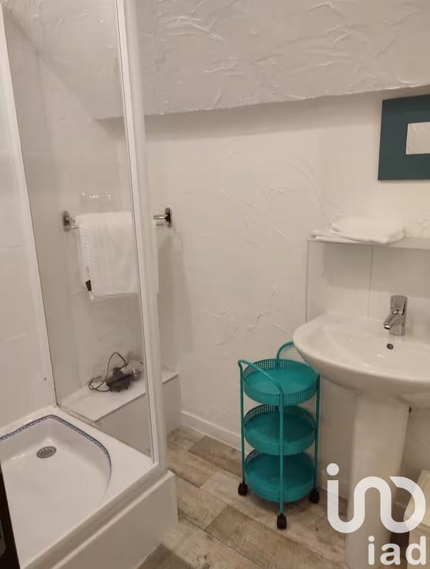 Maison - 240 m² - 11 pièces