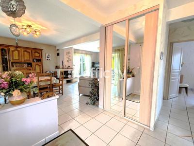 Maison - 152 m² - 6 pièces