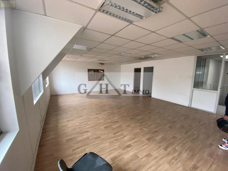 Entrepôt - 273 m²