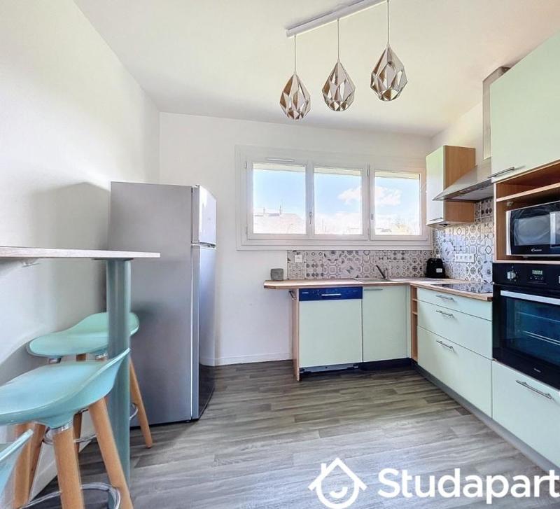 Chambre - 11 m² - 1 pièce