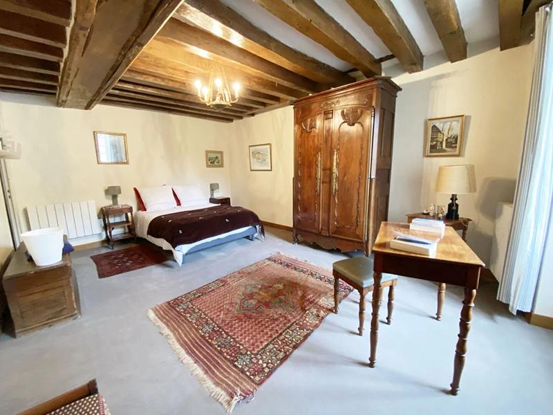 Maison - 343 m² - 12 pièces