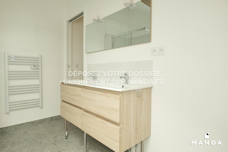 Chambre - 13 m² - 4 pièces