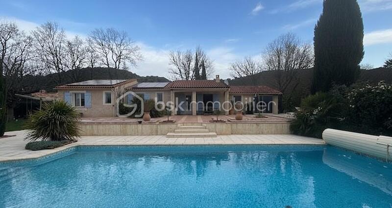 Maison - 130 m² - 5 pièces