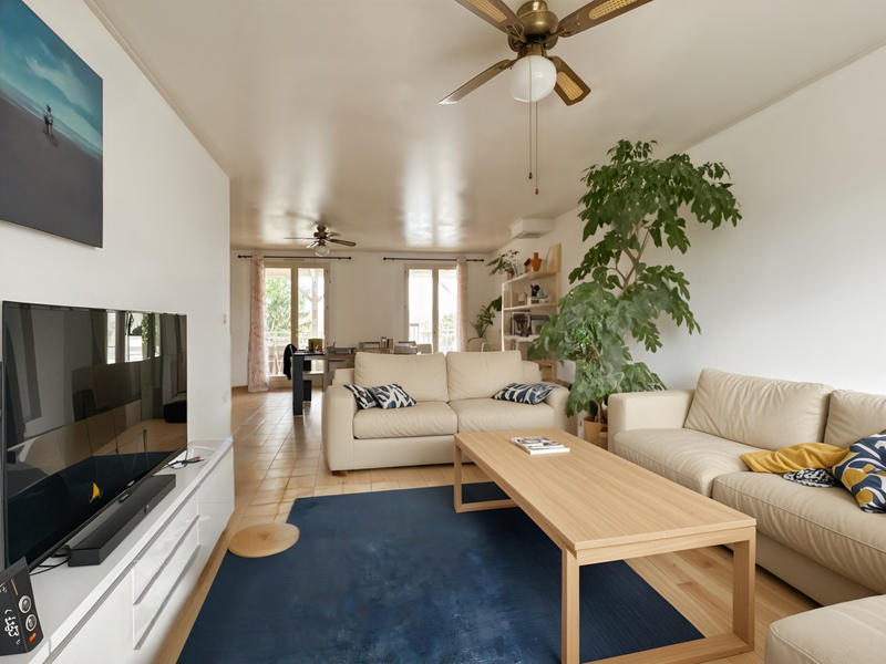 Maison - 216 m² - 8 pièces