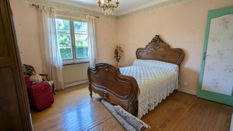 Maison - 195 m² - 7 pièces