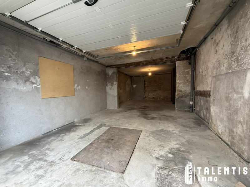 Parking / Garage - 28 m²