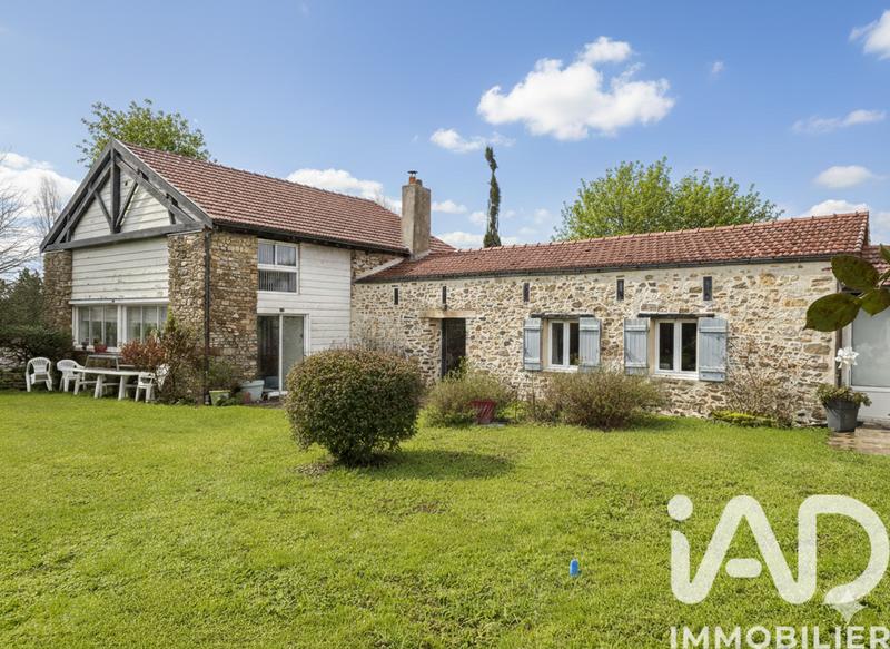 Maison - 353 m² - 8 pièces