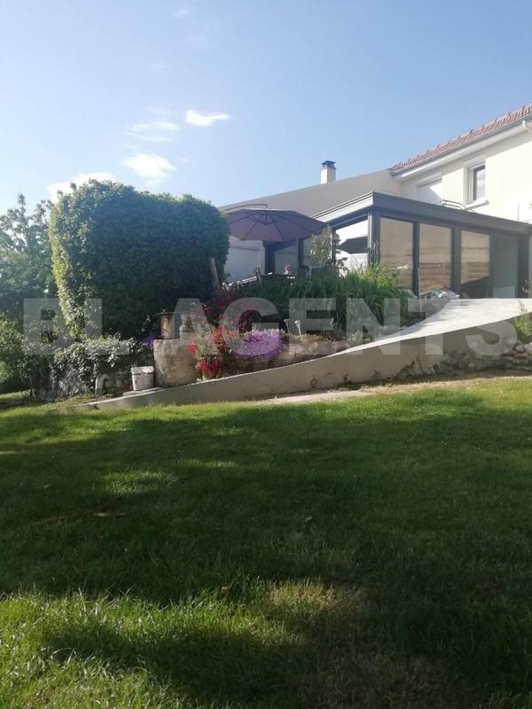 Maison - 120 m² - 4 pièces