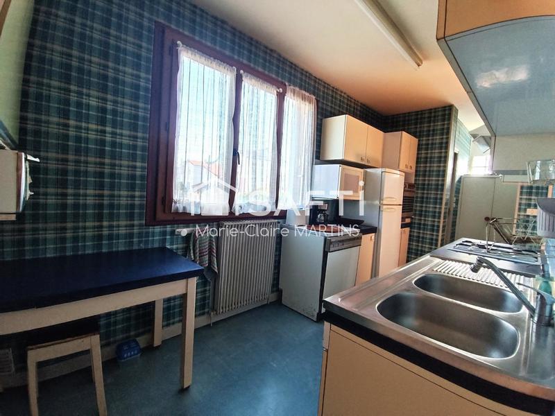 Maison - 140 m² - 5 pièces