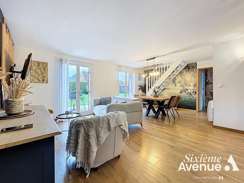 Maison - 140 m² - 6 pièces