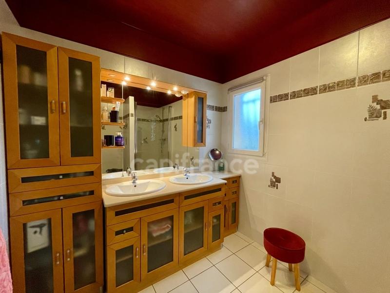 Maison - 127 m² - 7 pièces